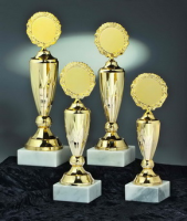 Serie Mia mit 4 Pokalen gold