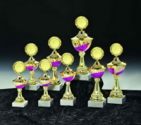 Serie Mirella mit 8 Pokalen go