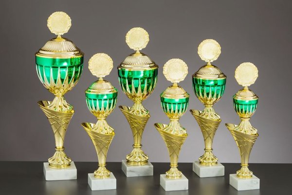 Gold/Grün Pokal Maybritt - in 6 Größen erhältlich
